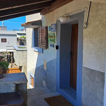 Holiday Home Pernat Exterior photo